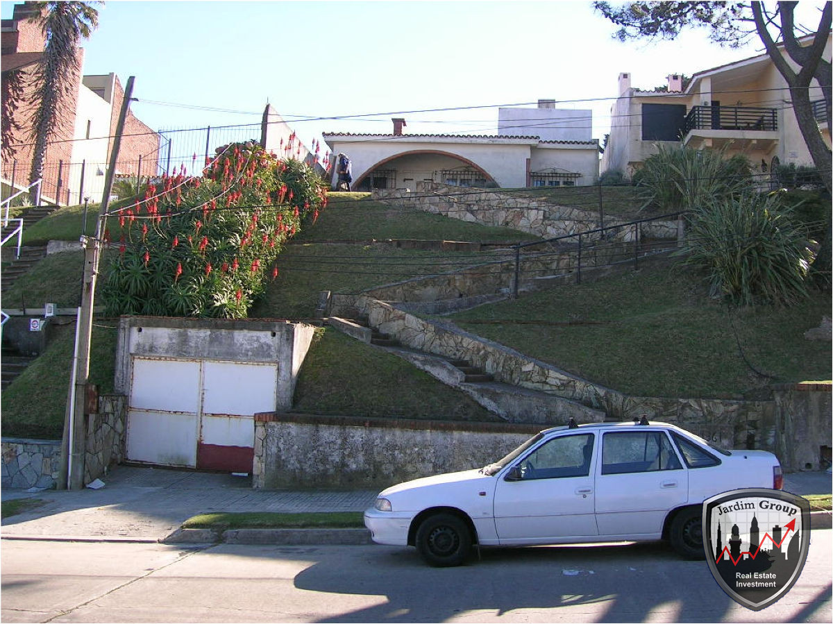 Casa ID.6296 - PUNTA GORDA, MONTEVIDEO. URUGUAY. CON VISTA AL MAR