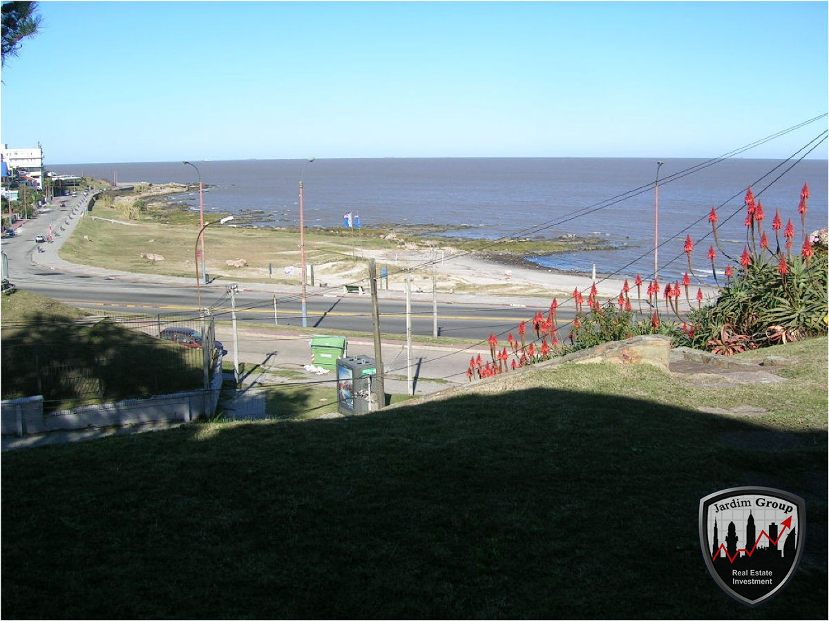 Casa ID.6296 - PUNTA GORDA, MONTEVIDEO. URUGUAY. CON VISTA AL MAR
