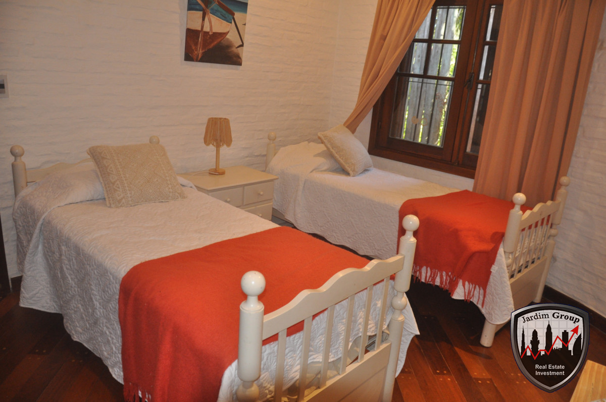 Casa ID.7359 - EXCELENTE PROPIEDAD...!!!