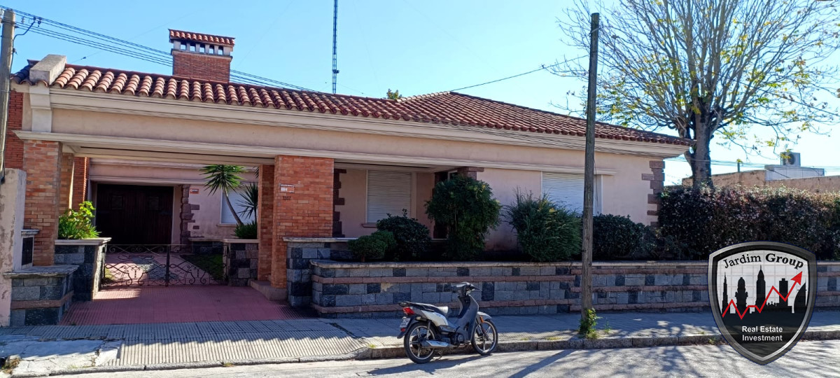 Casa ID.6601 - ESPECTACULAR RESIDENCIA DE CATEGORIA...!!! LA JOYA DE NUEVA HELVECIA...!!!