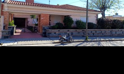 ESPECTACULAR RESIDENCIA DE CATEGORIA...!!! LA JOYA DE NUEVA HELVECIA...!!!
