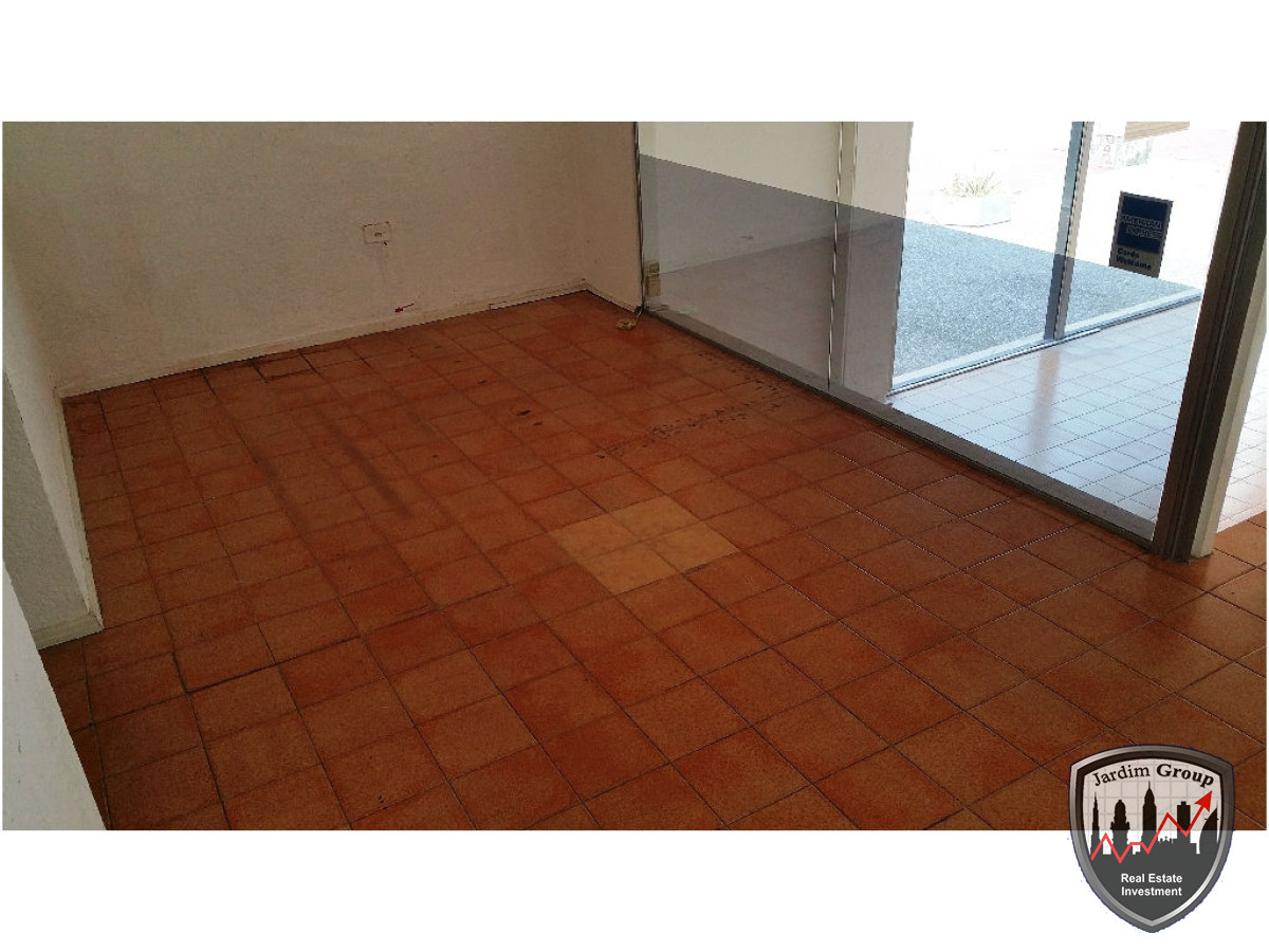 Local Comercial ID.6921 - Local en Punta del Este, Península