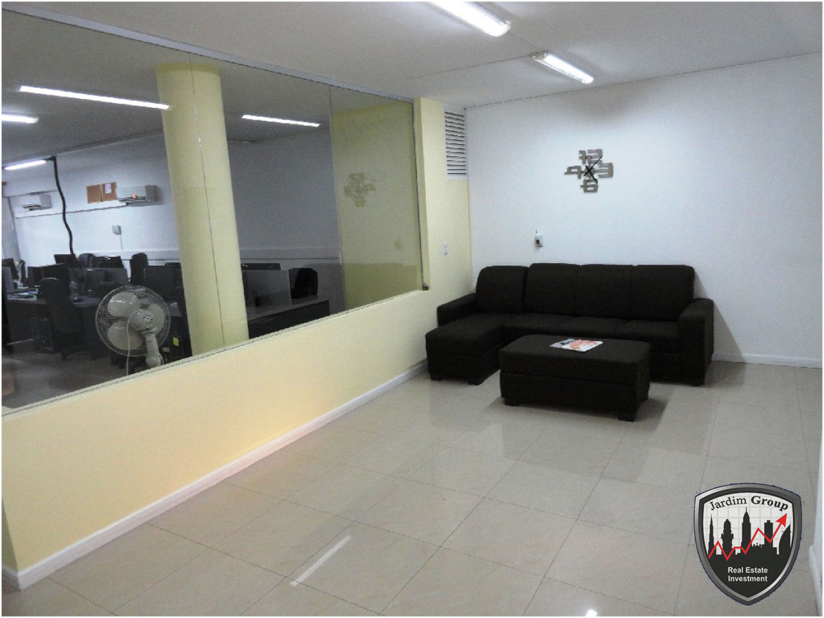 Local Comercial ID.6925 - Local en Punta del Este, Península