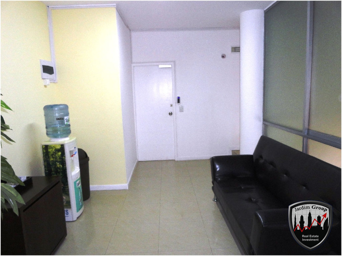 Local Comercial ID.6925 - Local en Punta del Este, Península