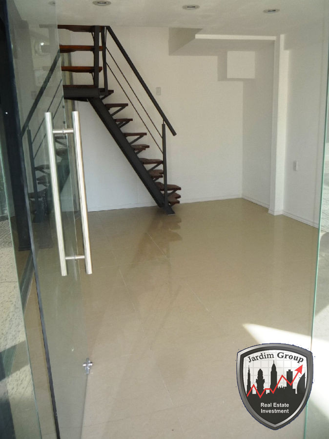 Local Comercial ID.6927 - Local en Punta del Este, Península