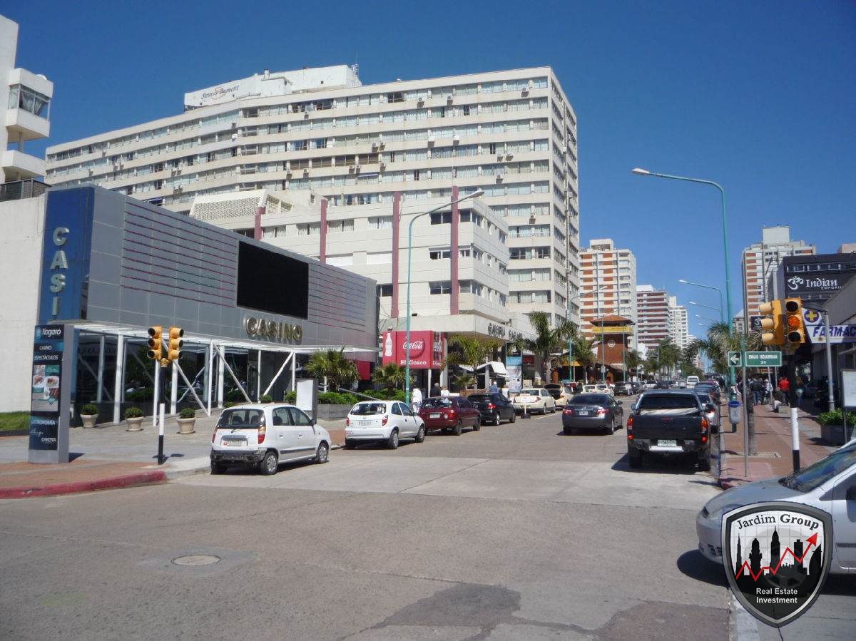 Local Comercial ID.6927 - Local en Punta del Este, Península