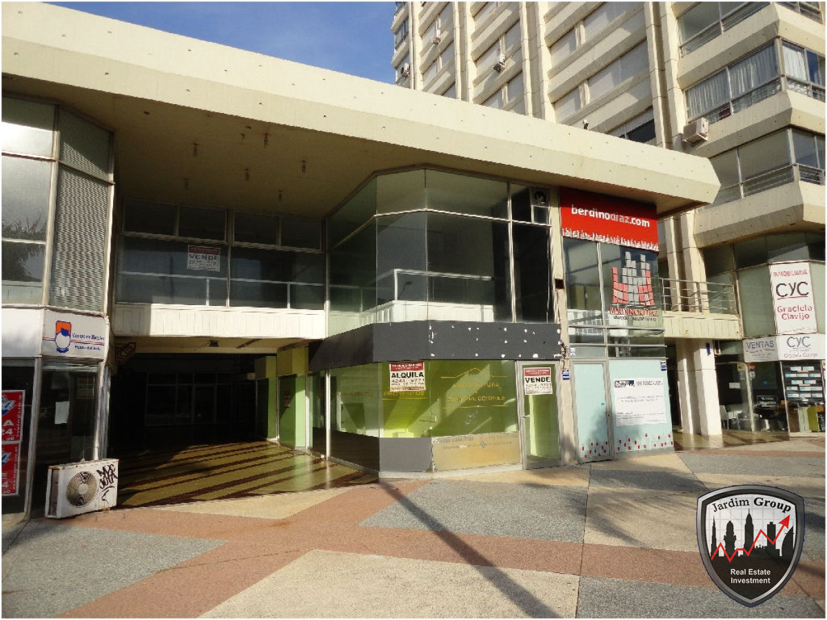 Local Comercial ID.6928 - Local en Punta del Este, Península