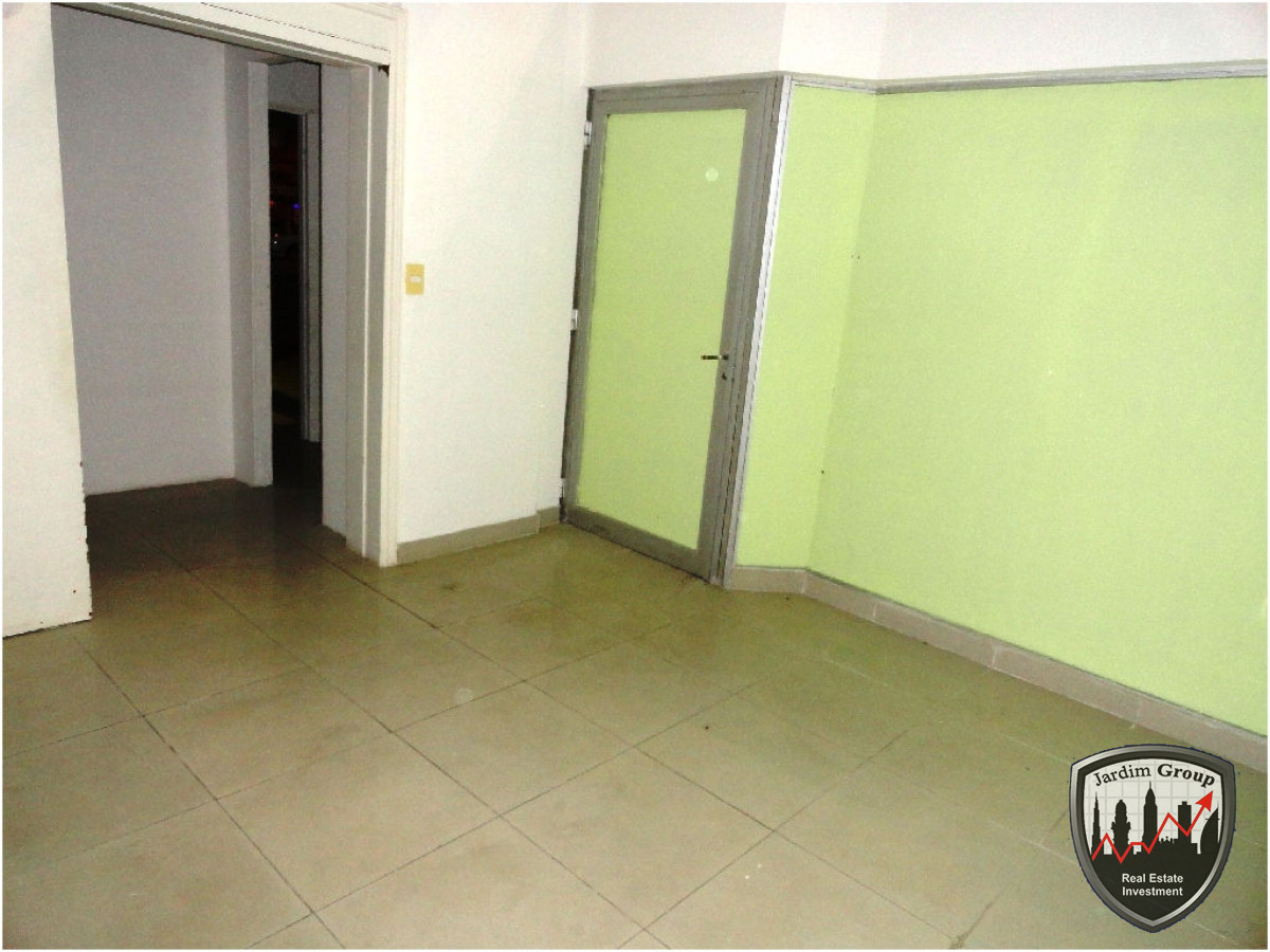 Local Comercial ID.6928 - Local en Punta del Este, Península