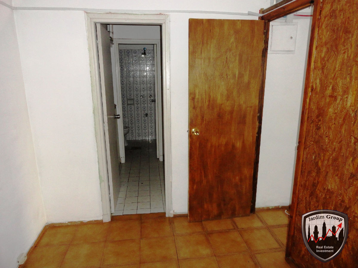 Local Comercial ID.6924 - Local en Punta del Este, Península
