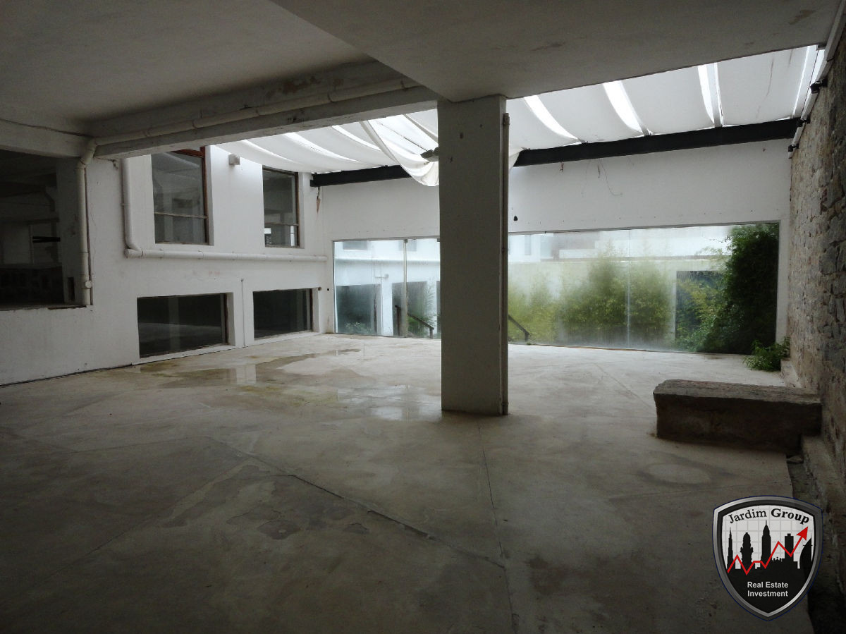 Local Comercial ID.6964 - Local en Punta del Este, Península