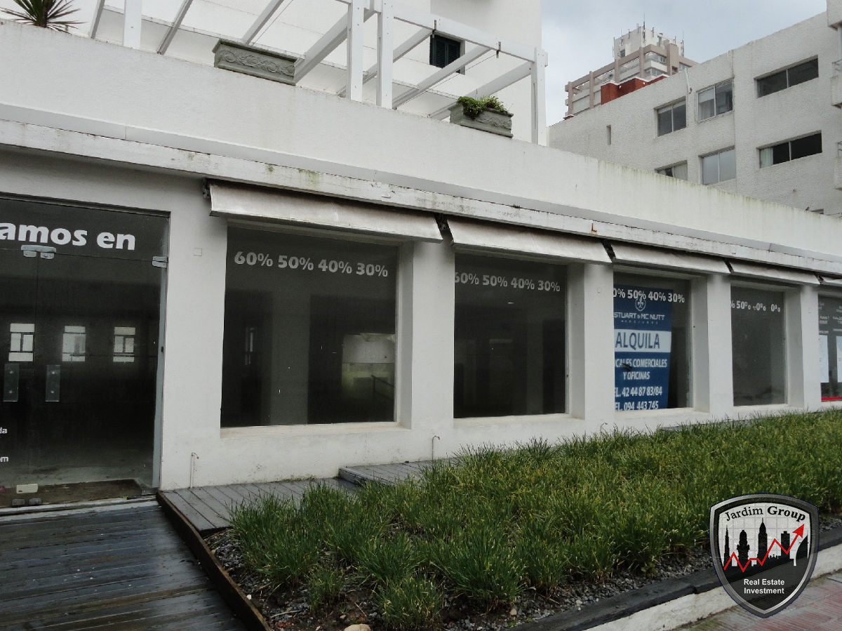 Local Comercial ID.6964 - Local en Punta del Este, Península