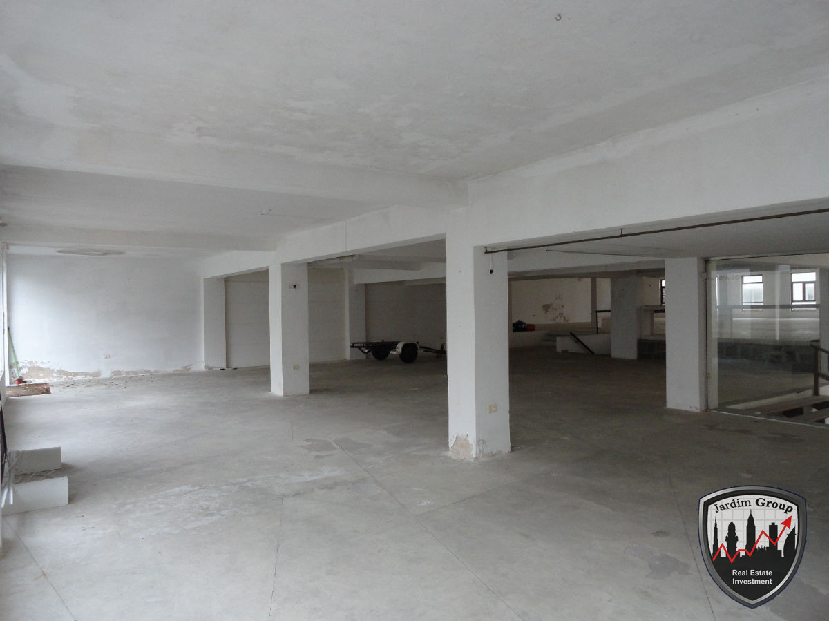 Local Comercial ID.6964 - Local en Punta del Este, Península