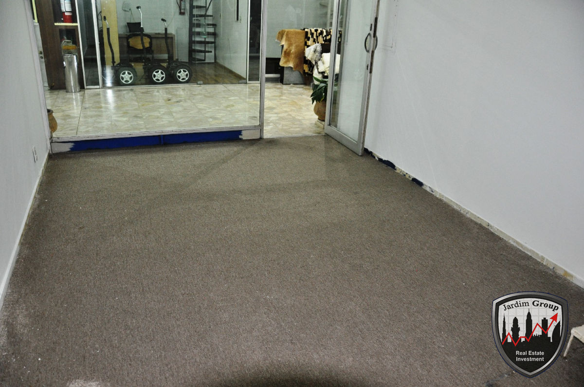 Local Comercial ID.6973 - Local en Punta del Este, Península