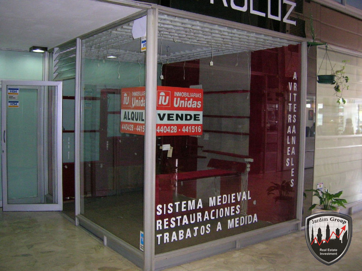 Local Comercial ID.6995 - Local en Punta del Este, Península