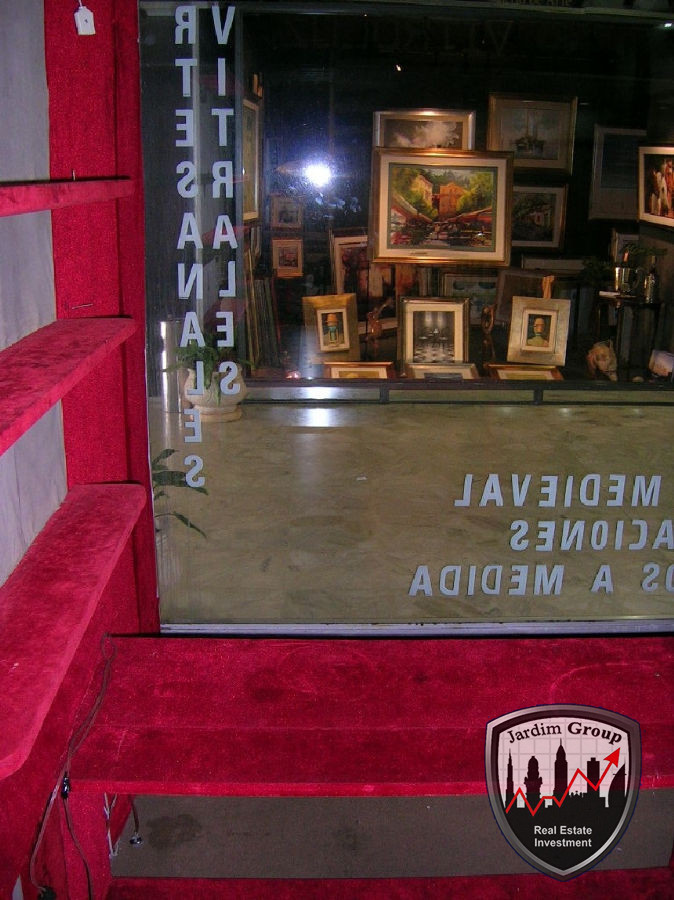 Local Comercial ID.6995 - Local en Punta del Este, Península