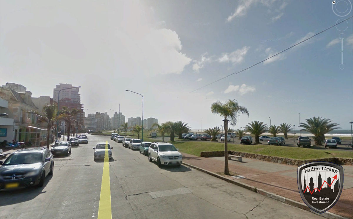 Local Comercial ID.7014 - Local en Punta del Este, Península