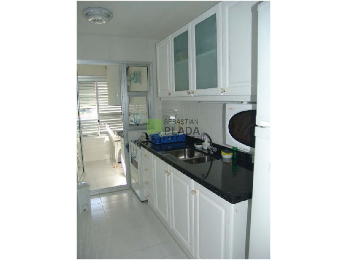 Apartamento ID.223 - Apartamento en Alquiler, Mansa, Punta del Este, 2 Dormitorios.