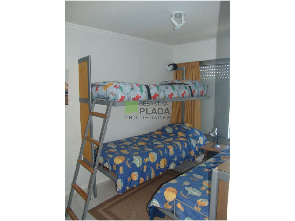 Apartamento ID.223 - Apartamento en Alquiler, Mansa, Punta del Este, 2 Dormitorios.
