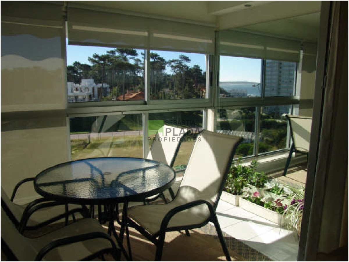 Apartamento ID.223 - Apartamento en Alquiler, Mansa, Punta del Este, 2 Dormitorios.