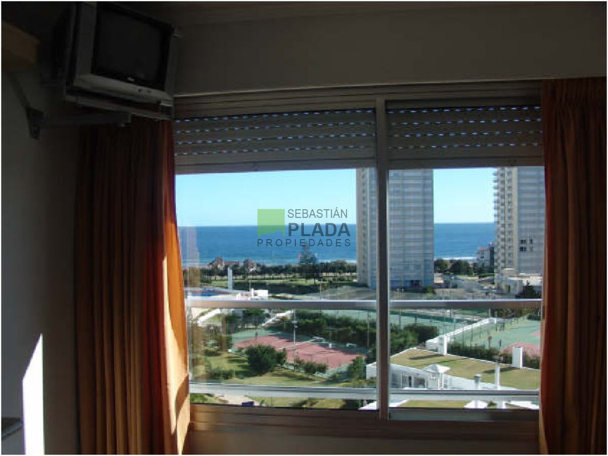 Apartamento ID.223 - Apartamento en Alquiler, Mansa, Punta del Este, 2 Dormitorios.
