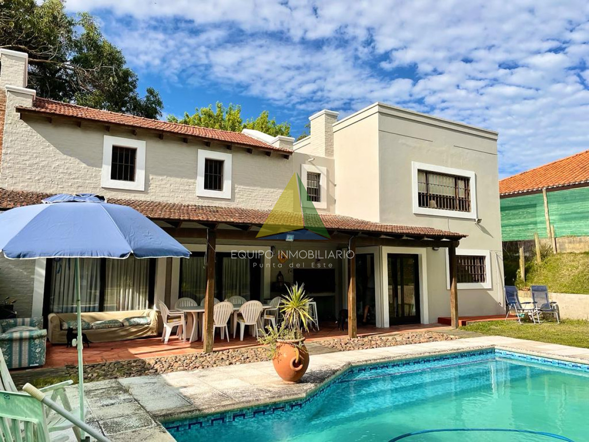 Casa en Alquiler de temporada, 4 dormitorios en Punta del Este, Marly  - Ref : EQP8096 - EQU8096C