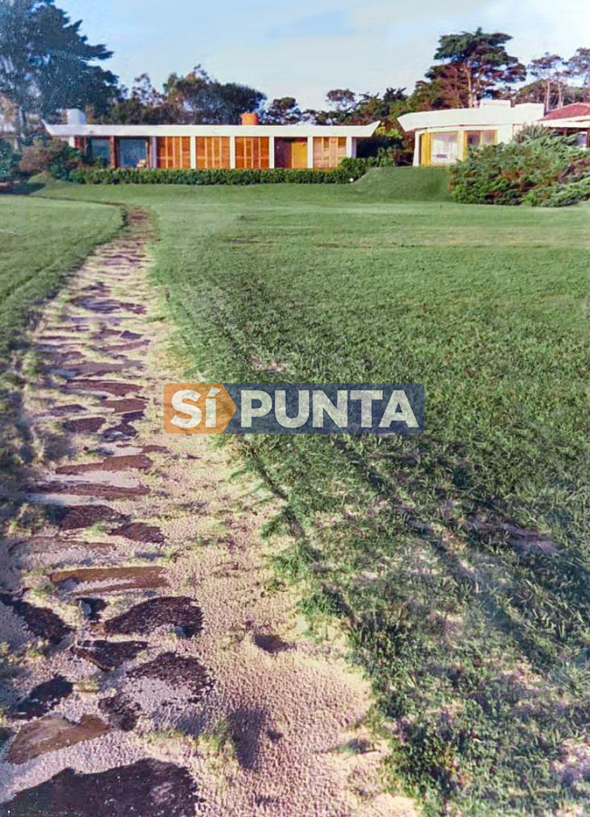 CASA EN SOLANAS PRIMERA LINEA FRENTE A LA PLAYA - SPT11962C