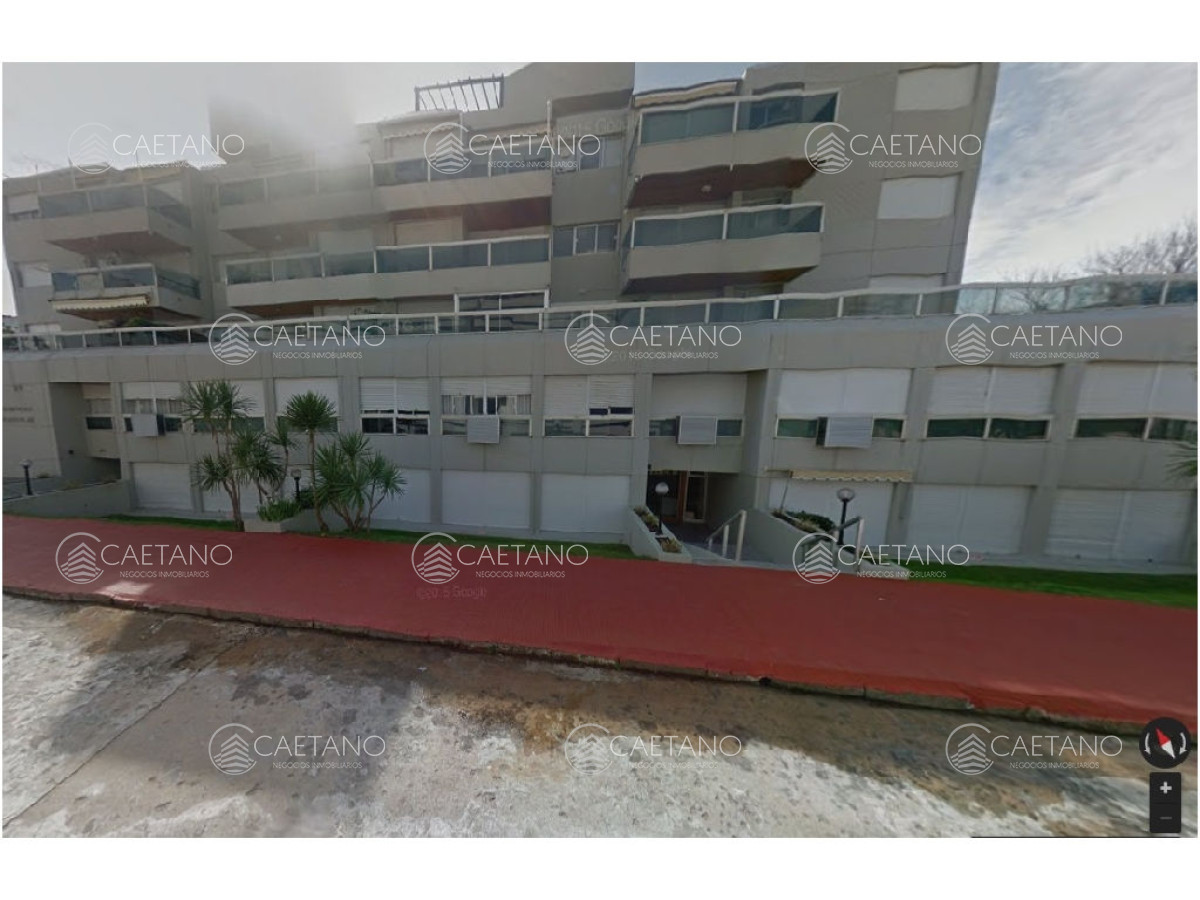 Apartamento en Venta, Peninsula, Punta del Este, 1 Dormitorios. - DMC16392A