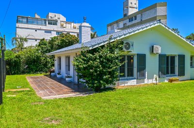 Casa en Venta, Mansa, Punta del Este, 3 Dormitorios.
