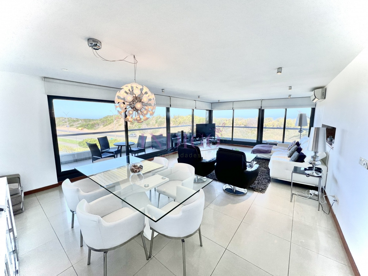 Apartamento Ref.1012 - Apartamento en Venta y Alquiler, Brava, Punta del Este, 3 Dormitorios.