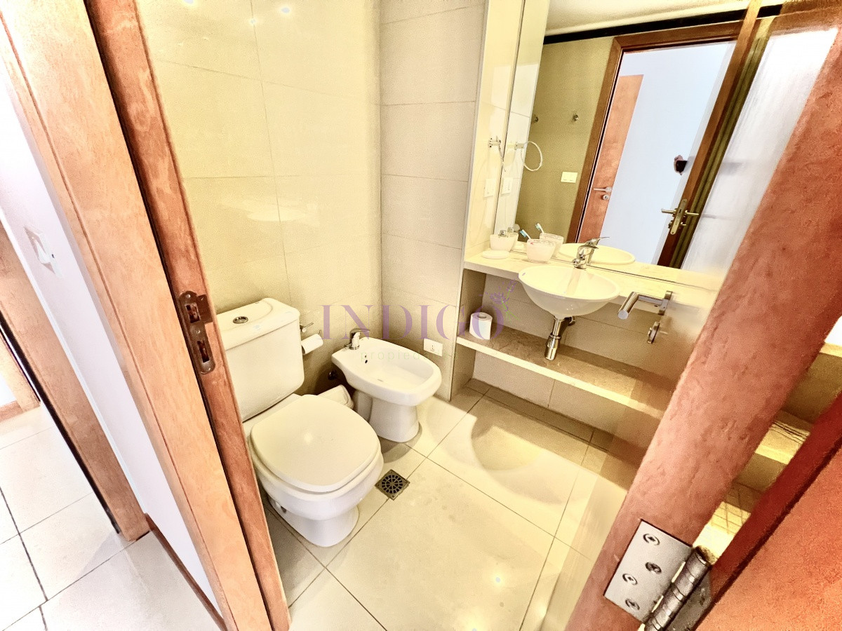 Apartamento Ref.1012 - Apartamento en Venta y Alquiler, Brava, Punta del Este, 3 Dormitorios.