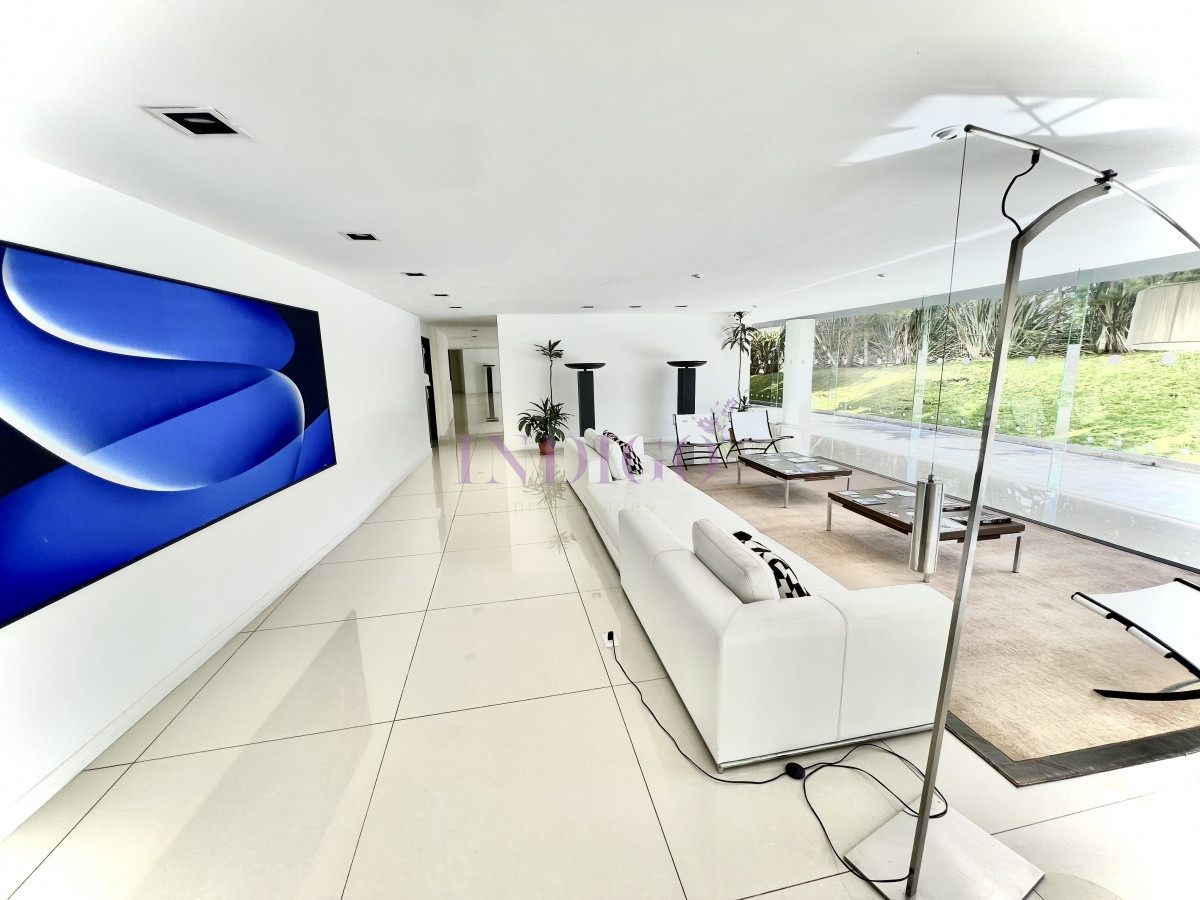Apartamento Ref.1012 - Apartamento en Venta y Alquiler, Brava, Punta del Este, 3 Dormitorios.