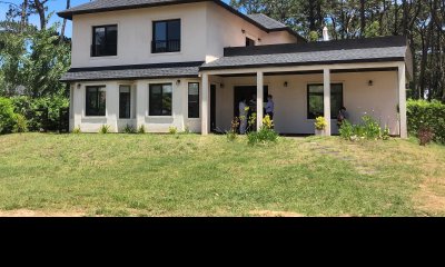 Casa en venta de 4 dormitorios en La Arbolada, Punta del Este.