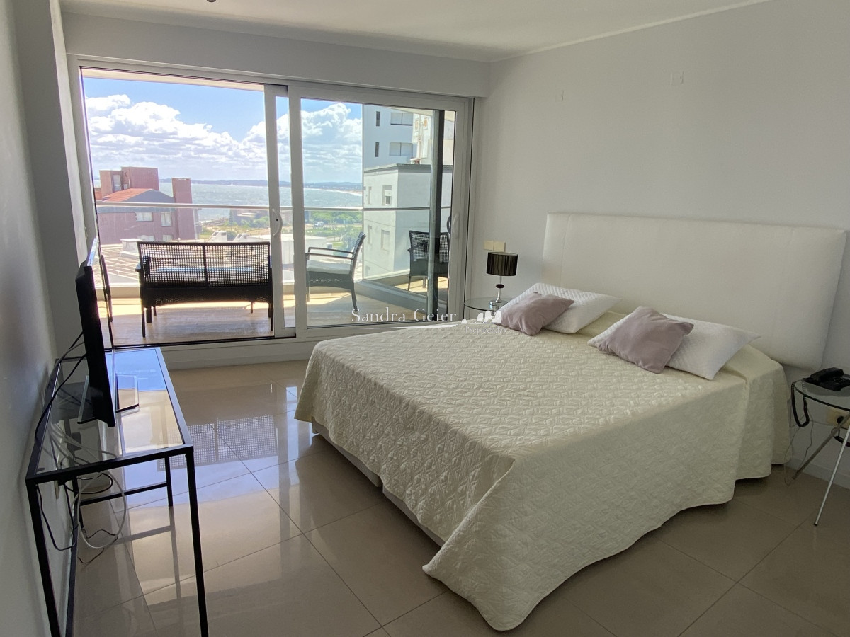 Apartamento ID.1758 - Apartamento en Venta, Mansa, Punta del Este.