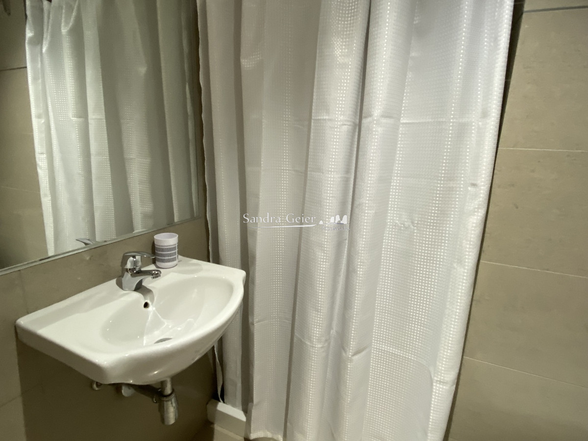 Apartamento ID.1758 - Apartamento en Venta, Mansa, Punta del Este.