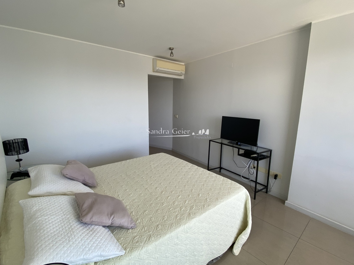 Apartamento ID.1758 - Apartamento en Venta, Mansa, Punta del Este.