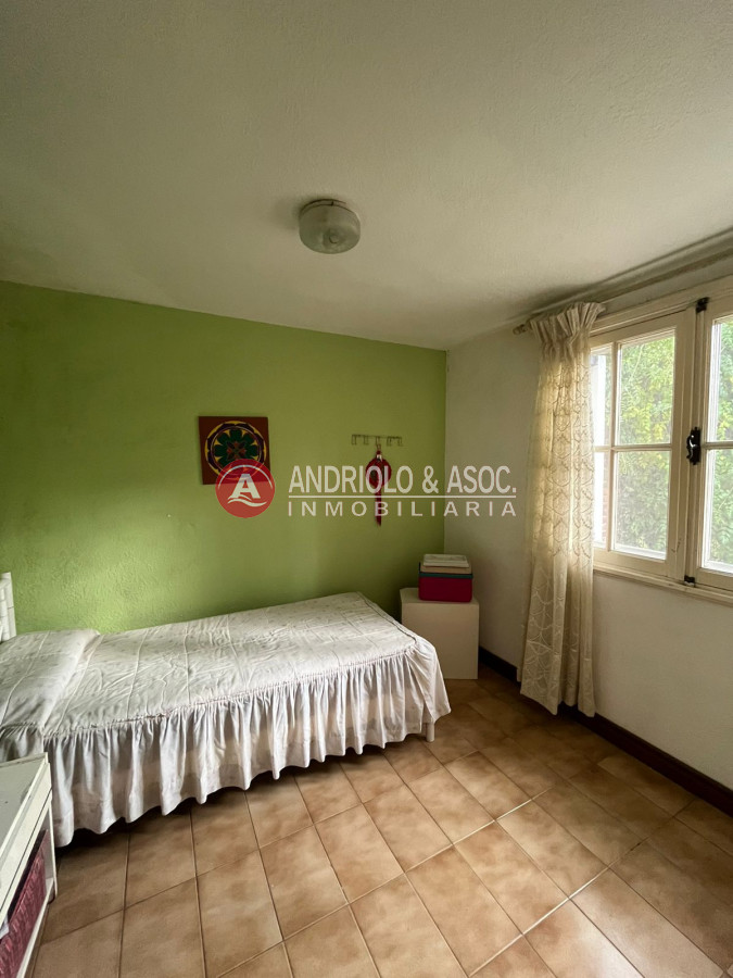 Casa ID.6400 - Casa en Venta, Cantegril, Punta del Este, 4 Dormitorios.
