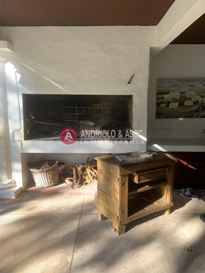Casa ID.6633 - Casa en Venta Lugano, Punta del Este, 6 Dormitorios.