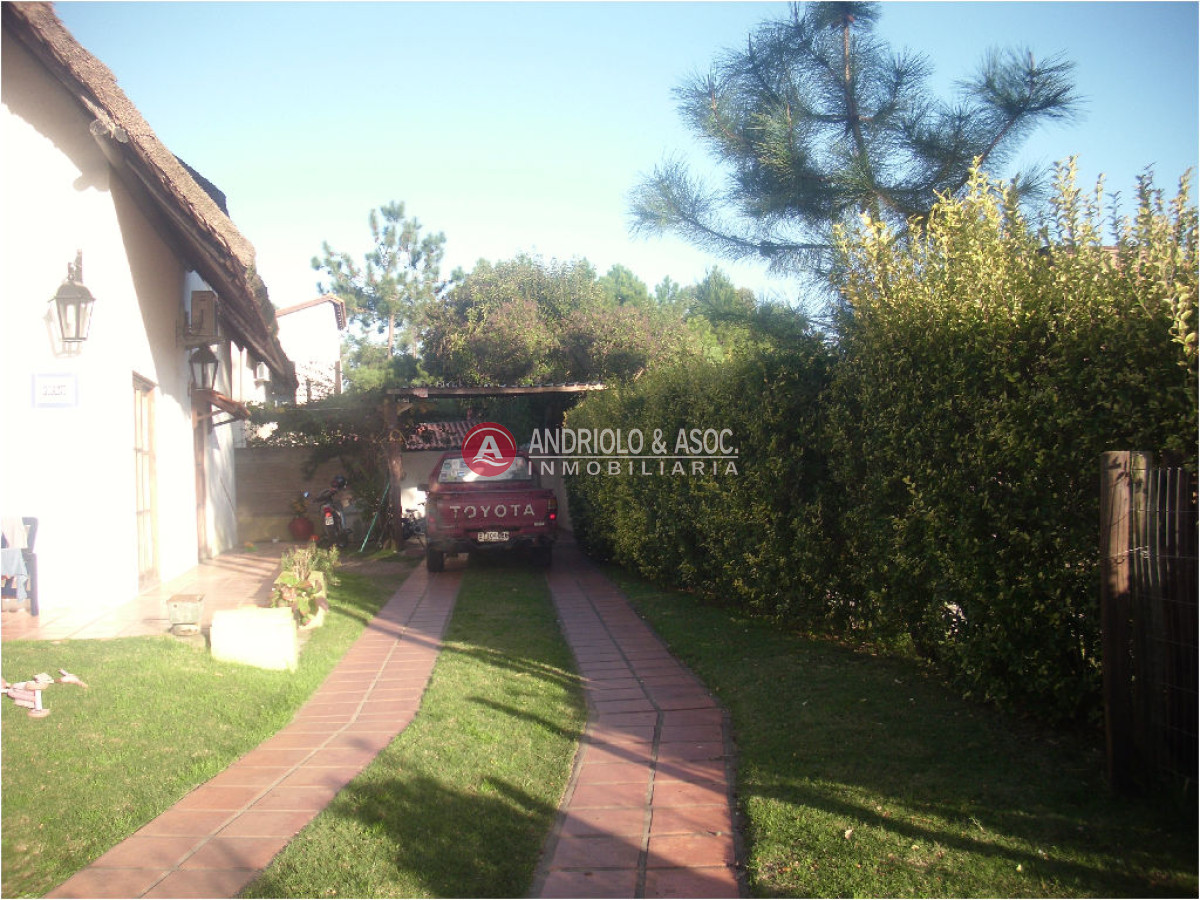 Casa ID.7070 - Casa en Venta, Pinares, Punta del Este, 3 Dormitorios.