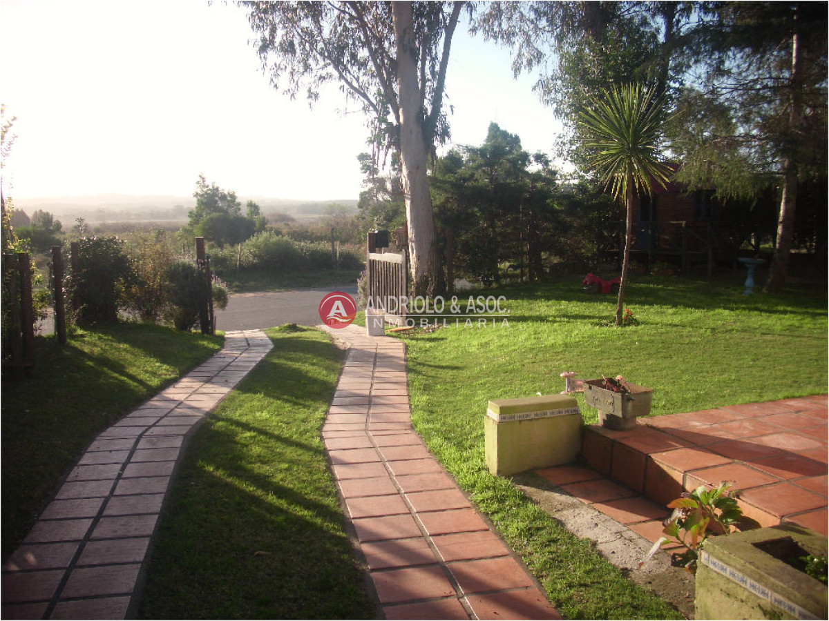 Casa ID.7070 - Casa en Venta, Pinares, Punta del Este, 3 Dormitorios.