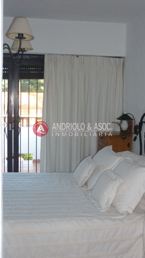 Casa ID.6633 - Casa en Venta Lugano, Punta del Este, 6 Dormitorios.