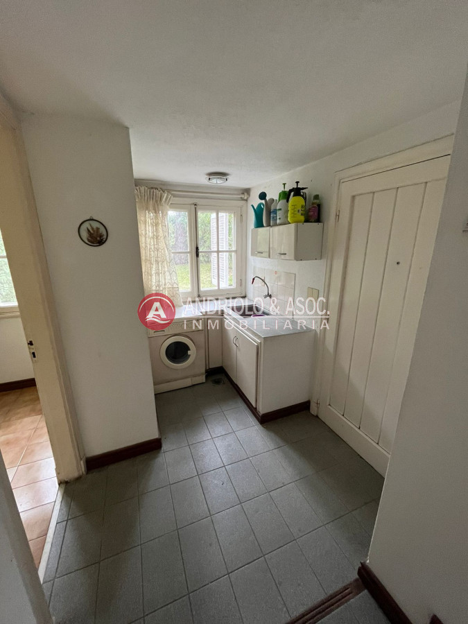 Casa ID.6400 - Casa en Venta, Cantegril, Punta del Este, 4 Dormitorios.