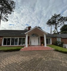 Casa en Venta, Cantegril, Punta del Este, 4 Dormitorios.