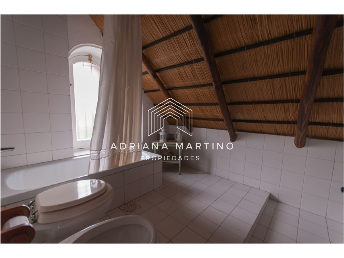 Casa ID.69653 - Casa en Venta y Alquiler, Pinares, Punta del Este, 3 Dormitorios.