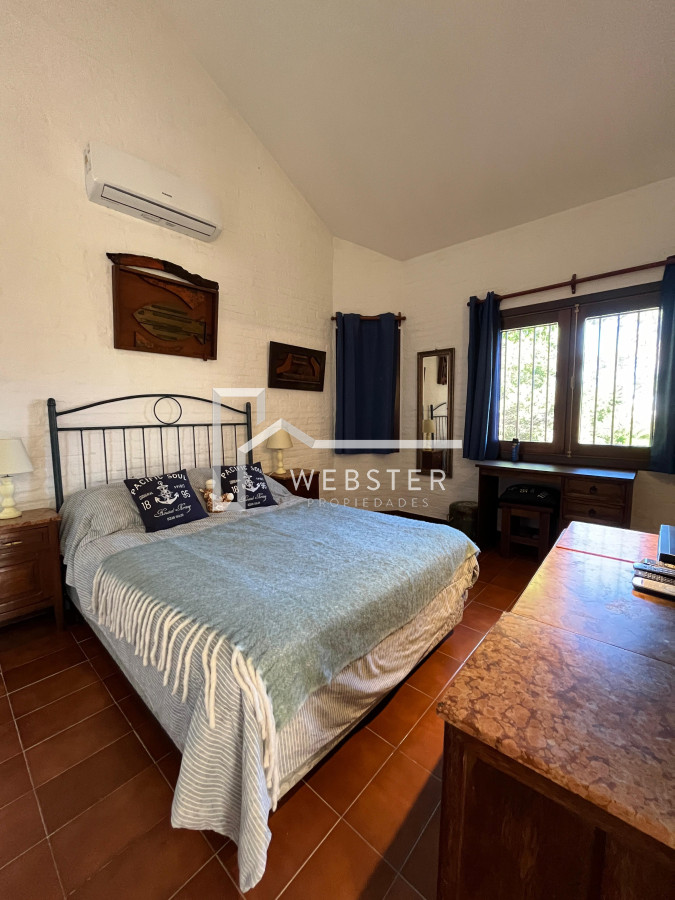 Casa ID.2425 - Alquiler Importante casa en Barrio Lugano