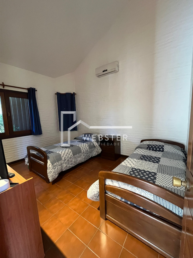 Casa ID.2425 - Alquiler Importante casa en Barrio Lugano