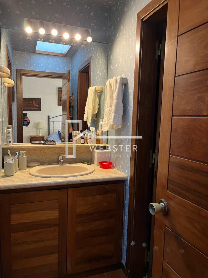 Casa ID.2425 - Alquiler Importante casa en Barrio Lugano