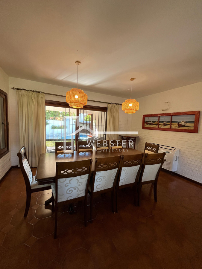 Casa ID.2425 - Alquiler Importante casa en Barrio Lugano