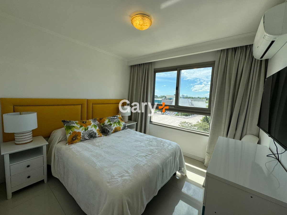 Apartamento ID.28840 - Apartamento en Venta en Punta del Este 