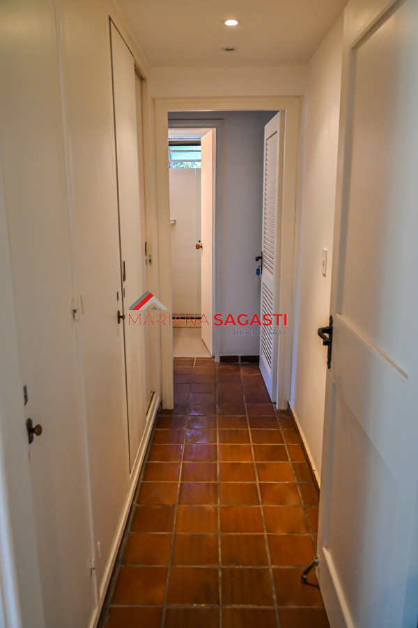 Casa ID.4042 - Casa en Venta, Mansa, Punta del Este, 3 Dormitorios.