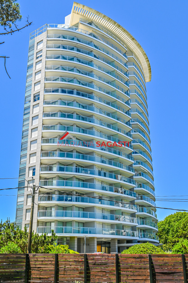 Casa ID.4042 - Casa en Venta, Mansa, Punta del Este, 3 Dormitorios.